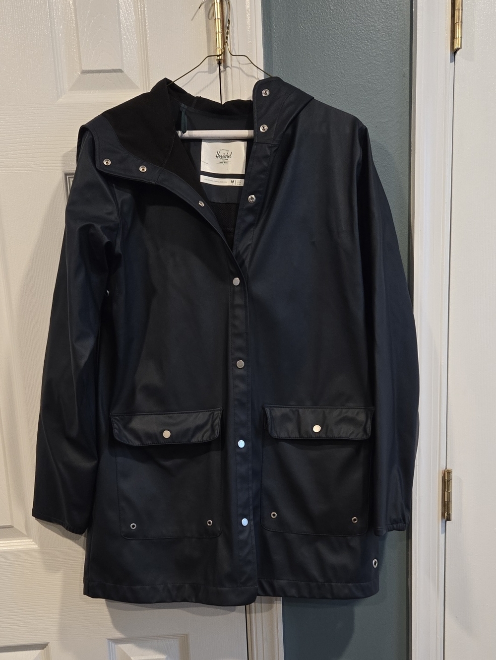 Hetshel Raincoat